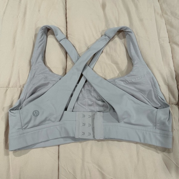 Lululemon Stash it All Bra in Grey 8 C/D - Picture 5 of 9